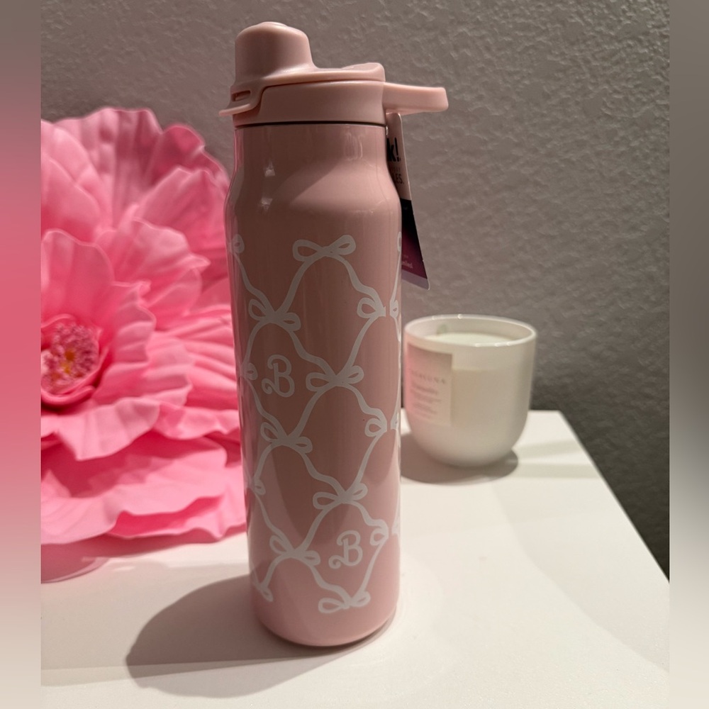 zak! Barbie Pink 24oz. Water Bottle with White Bow Accents - Picture 2 of 9
